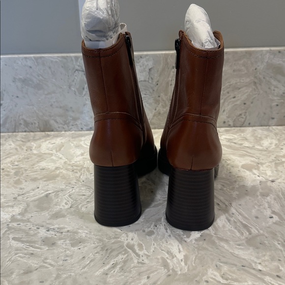 Naturalizer Brown Leather Ankle Boots New 
Size 7.5 - Picture 4 of 4